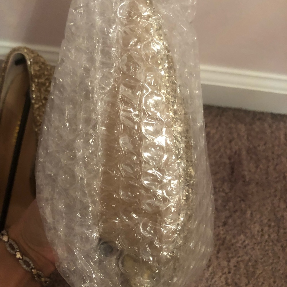 “Goldilocks” sparkle pumps - Picture 7 of 7